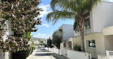 Charming 3-Bedroom Semi-Detached House in Mouttagiaka Residence Area
