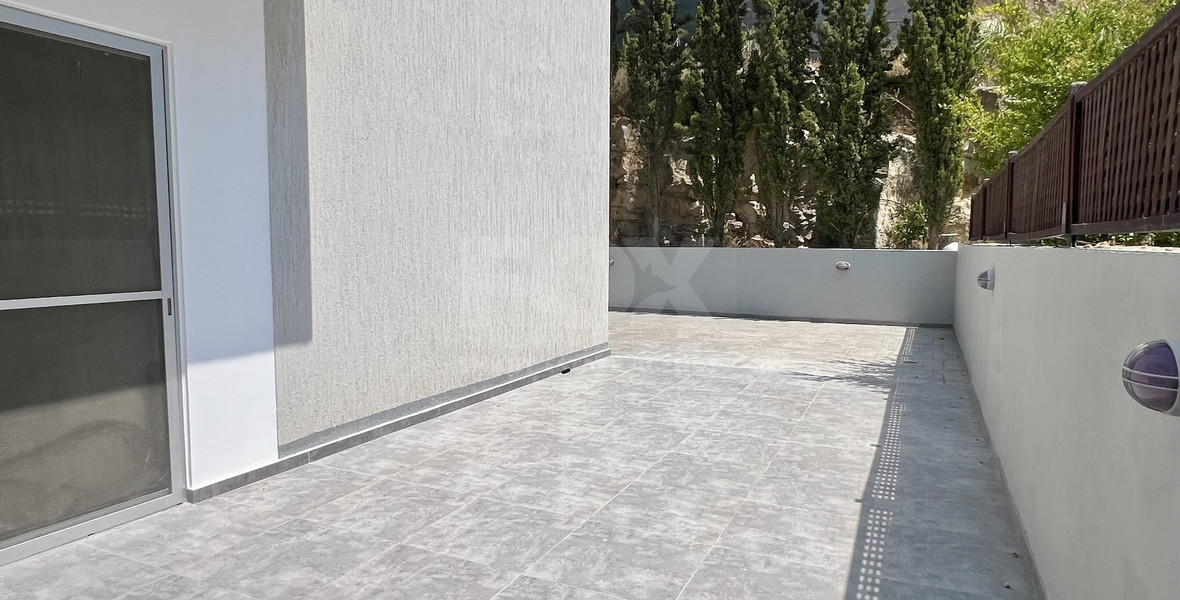 Fully Renovated 2-Bedroom Apartment with Large Private Patio For Rent – Agia Fyla