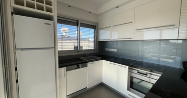 Top-Floor 1+1 Bed Apartment in Kapsalos with Views
