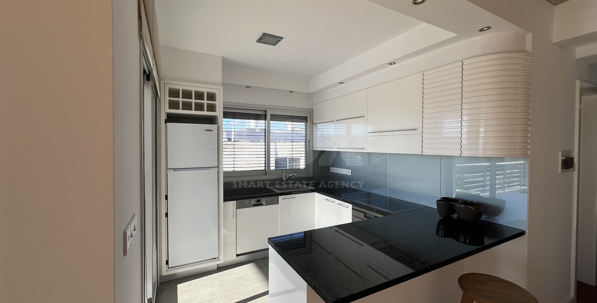 Top-Floor 1+1 Bed Apartment in Kapsalos with Views