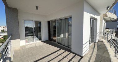 Top-Floor 1+1 Bed Apartment in Kapsalos with Views