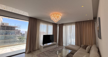 Modern Sea-View 2-Bed Apartment in Agios Tychon