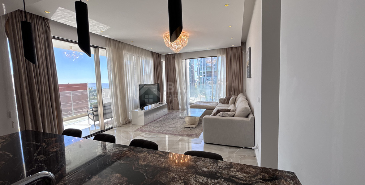 Modern Sea-View 2-Bed Apartment in Agios Tychon