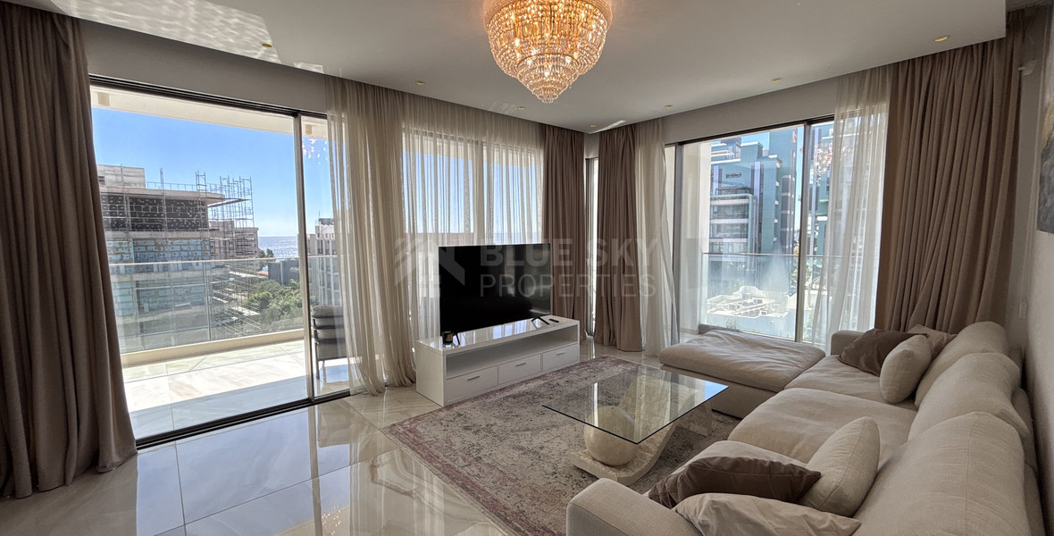 Modern Sea-View 2-Bed Apartment in Agios Tychon