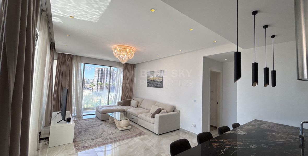 Modern Sea-View 2-Bed Apartment in Agios Tychon