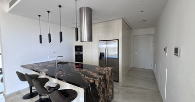 Modern Sea-View 2-Bed Apartment in Agios Tychon