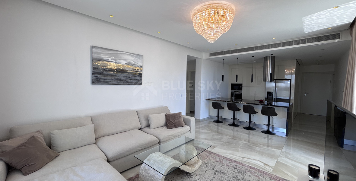 Modern Sea-View 2-Bed Apartment in Agios Tychon