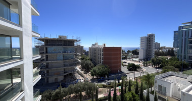 Modern Sea-View 2-Bed Apartment in Agios Tychon