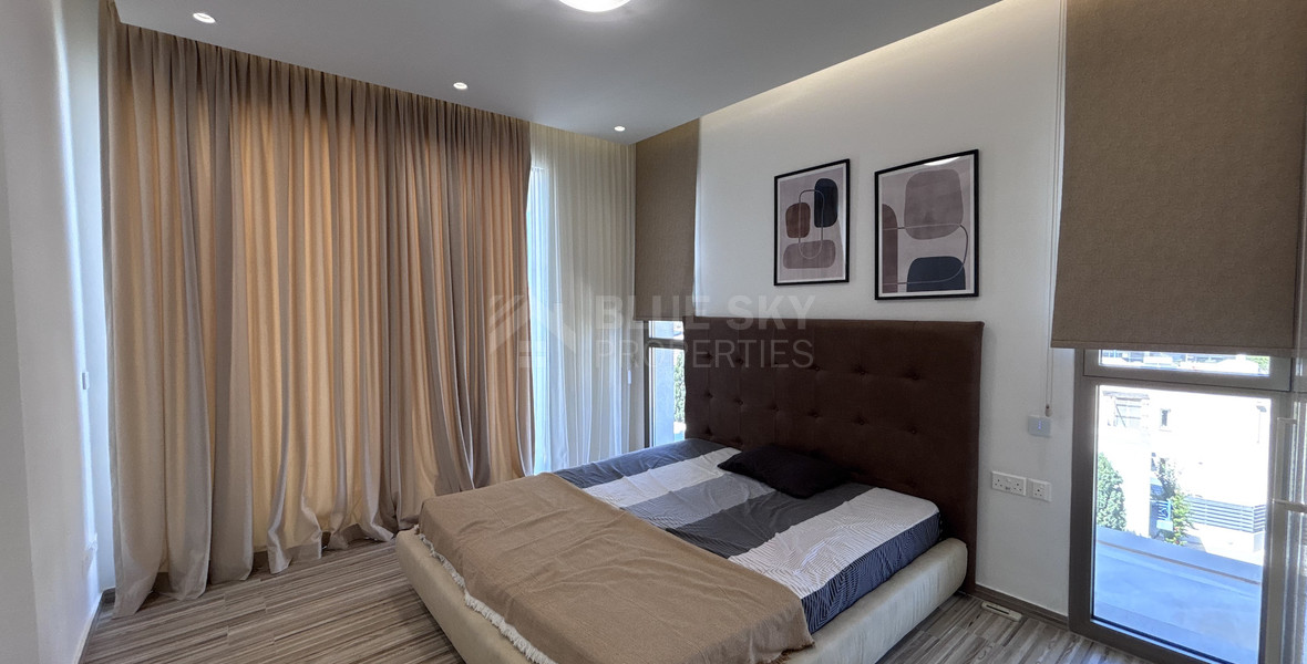 Modern Sea-View 2-Bed Apartment in Agios Tychon