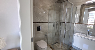 Modern Sea-View 2-Bed Apartment in Agios Tychon