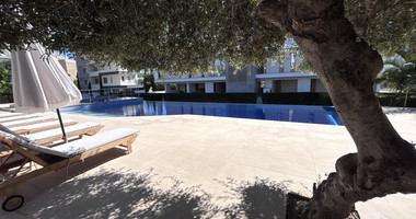 Modern Sea-View 2-Bed Apartment in Agios Tychon