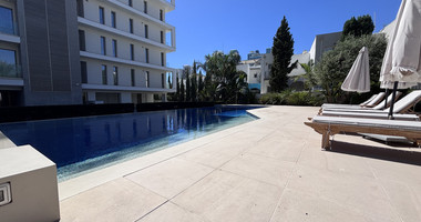 Modern Sea-View 2-Bed Apartment in Agios Tychon