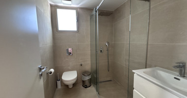 Modern Sea-View 2-Bed Apartment in Agios Tychon