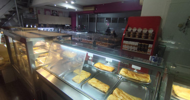 Fully Equipped Commercial Shop in Agia Zoni City Centre