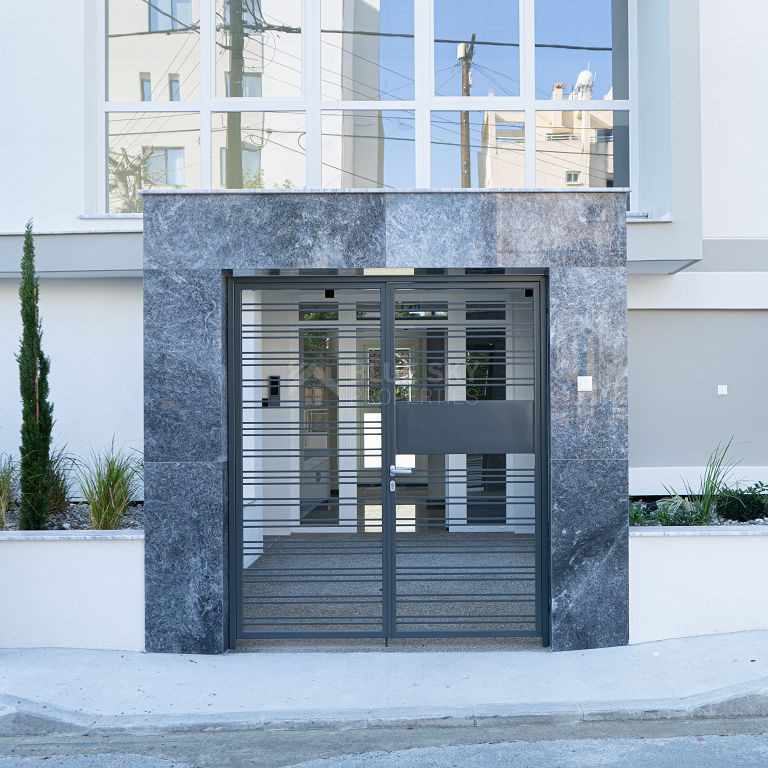 PRIME CITY-CENTRE OFFICE BUILDING FOR RENT | 50M FROM THE SEA | 6 PARKING SPACES