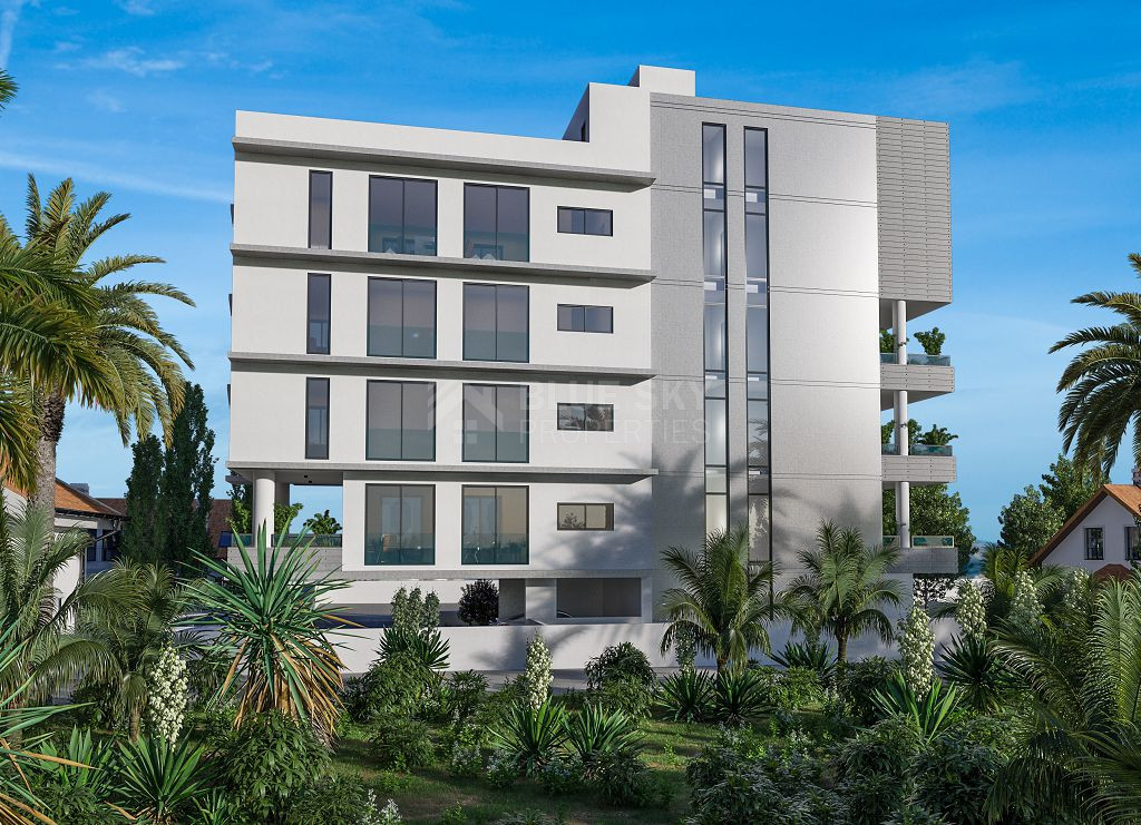 PRIME CITY-CENTRE OFFICE BUILDING FOR RENT | 50M FROM THE SEA | 6 PARKING SPACES