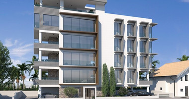 PRIME CITY-CENTRE OFFICE BUILDING FOR RENT | 50M FROM THE SEA | 6 PARKING SPACES