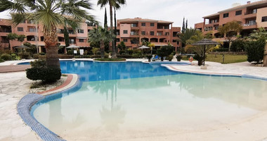 Three Bedroom Ground Floor Apartment with Private Garden & Pool Views ,Universal, Paphos