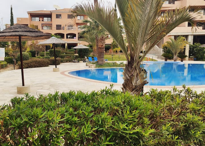 Three Bedroom Ground Floor Apartment with Private Garden & Pool Views ,Universal, Paphos