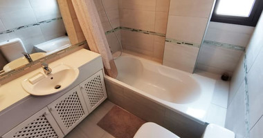 Three Bedroom Ground Floor Apartment with Private Garden & Pool Views ,Universal, Paphos