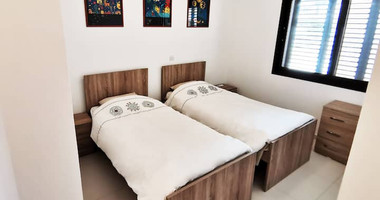 Three Bedroom Ground Floor Apartment with Private Garden & Pool Views ,Universal, Paphos