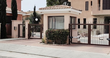 Three Bedroom Ground Floor Apartment with Private Garden & Pool Views ,Universal, Paphos