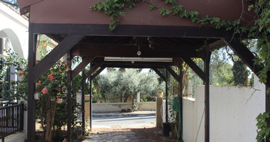Charming 3-Bedroom Bungalow with Large Garden – Panthea, Limassol