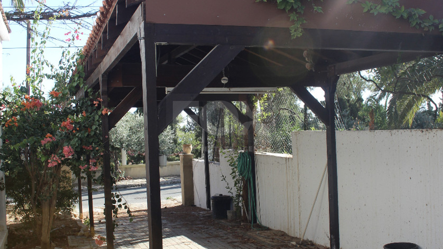 Charming 3-Bedroom Bungalow with Large Garden – Panthea, Limassol