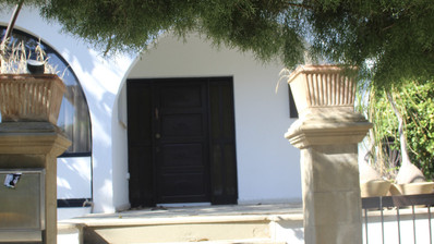 Charming 3-Bedroom Bungalow with Large Garden – Panthea, Limassol