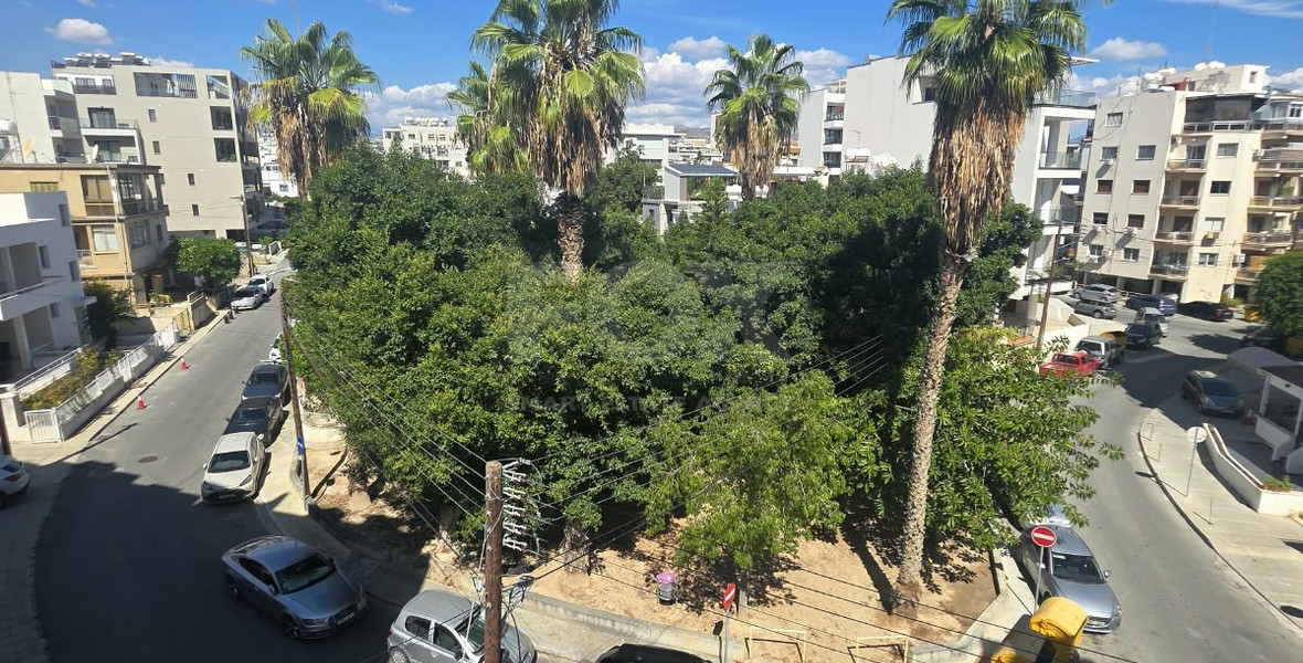 2-Bedroom Apartment in Prime Neapolis/Enaerios Location