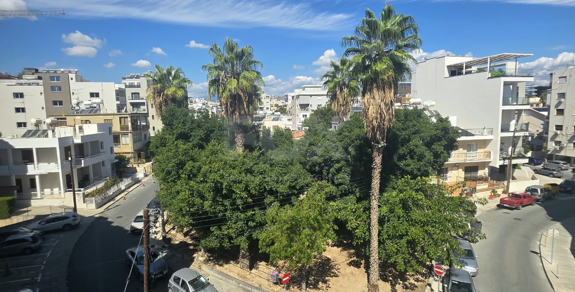 2-Bedroom Apartment in Prime Neapolis/Enaerios Location