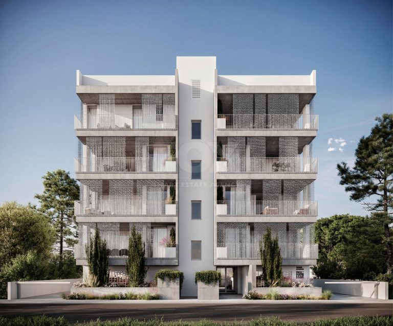 Modern  two bedroom  Apartment in Pafos Center, Gated Complex, for sale