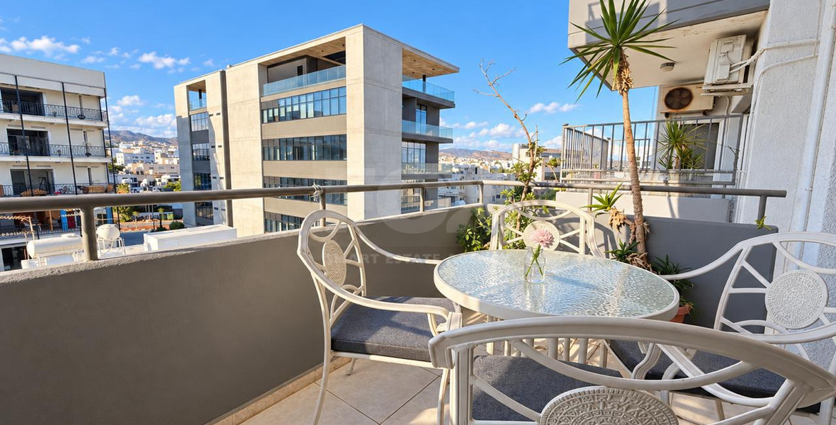 Spacious Three Bedroom Resale Apartment in  Chalkoutsa Mesa Geitonia