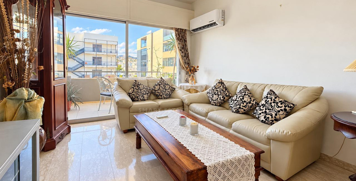 Spacious Three Bedroom Resale Apartment in  Chalkoutsa Mesa Geitonia