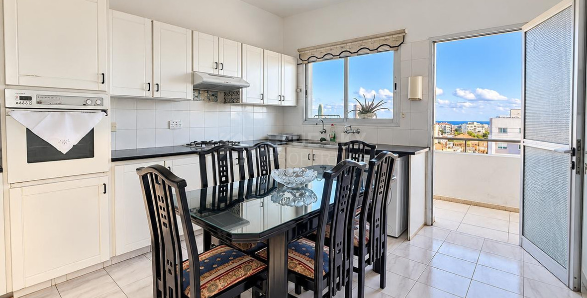 Spacious Three Bedroom Resale Apartment in  Chalkoutsa Mesa Geitonia