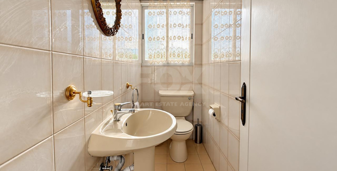 Spacious Three Bedroom Resale Apartment in  Chalkoutsa Mesa Geitonia