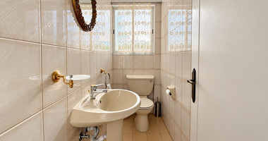 Spacious Three Bedroom Resale Apartment in  Chalkoutsa Mesa Geitonia