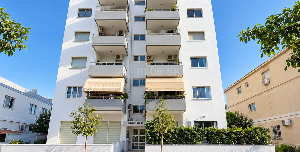 Spacious Three Bedroom Resale Apartment in  Chalkoutsa Mesa Geitonia