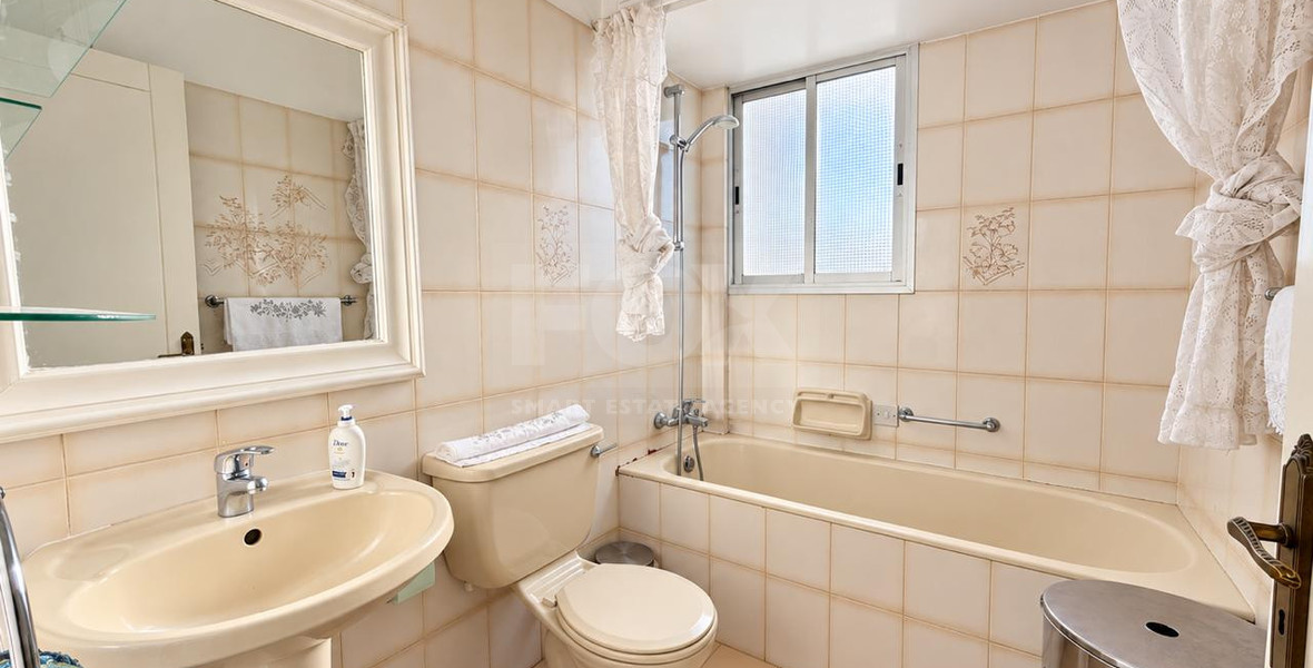 Spacious Three Bedroom Resale Apartment in  Chalkoutsa Mesa Geitonia