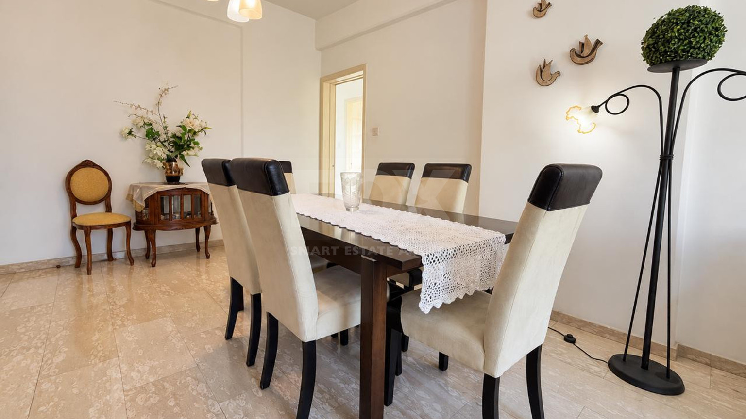 Spacious Three Bedroom Resale Apartment in  Chalkoutsa Mesa Geitonia