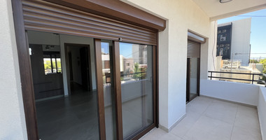 Spacious 3-Bedroom Upper Floor House with A+ Efficiency