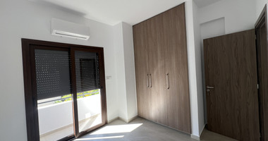 Spacious 3-Bedroom Upper Floor House with A+ Efficiency
