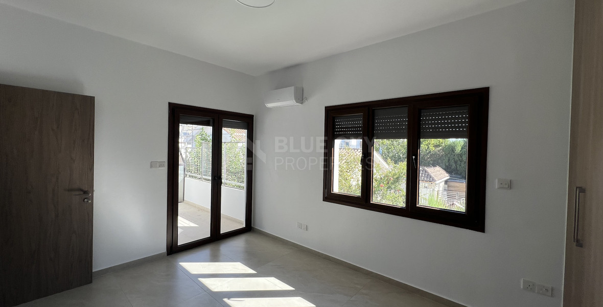 Spacious 3-Bedroom Upper Floor House with A+ Efficiency