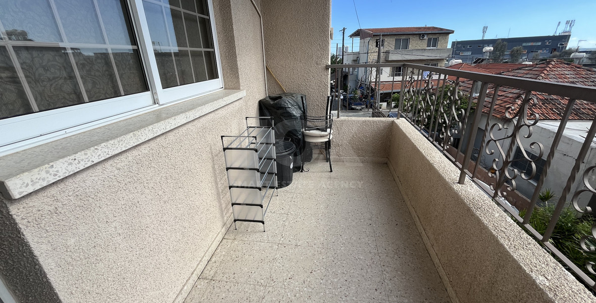 Cozy 3-Bed Apartment for Rent with Sea View in Agios Athanasios