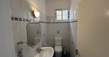Cozy 3-Bed Apartment for Rent with Sea View in Agios Athanasios