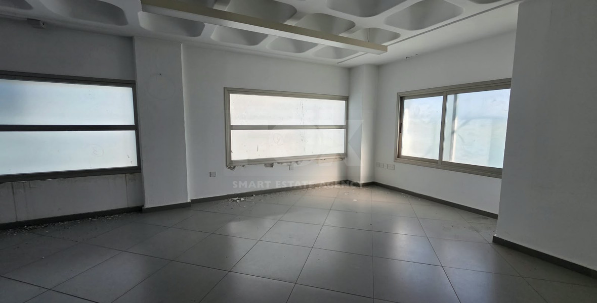 Prime Commercial Showroom for Rent – Omonia, Limassol