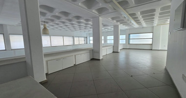 Prime Commercial Showroom for Rent – Omonia, Limassol