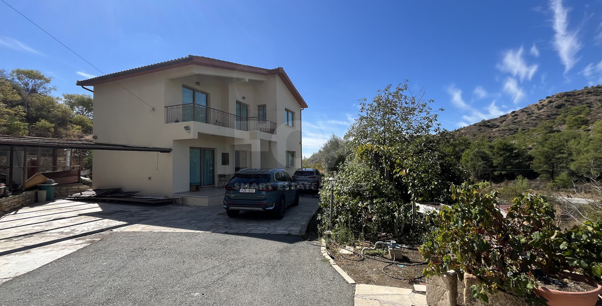 Beautiful 3-Bedroom Villa for Sale with Large Garden in Serene Kalo Chorio