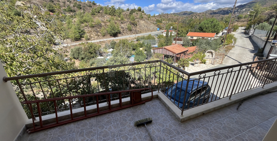 Beautiful 3-Bedroom Villa for Sale with Large Garden in Serene Kalo Chorio