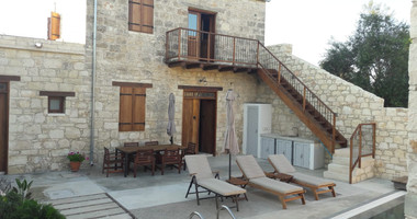 Charming two bedroom traditional villa for rent